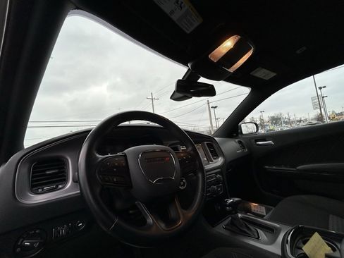 Used 2023 Dodge Charger SXT w/ Blacktop Package image 15