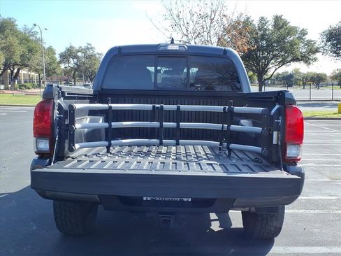 Used 2021 Toyota Tacoma SR image 9