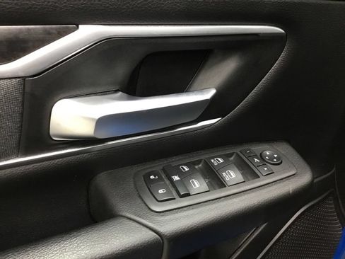 Used 2022 RAM 1500 Big Horn AWD/4WD image 8