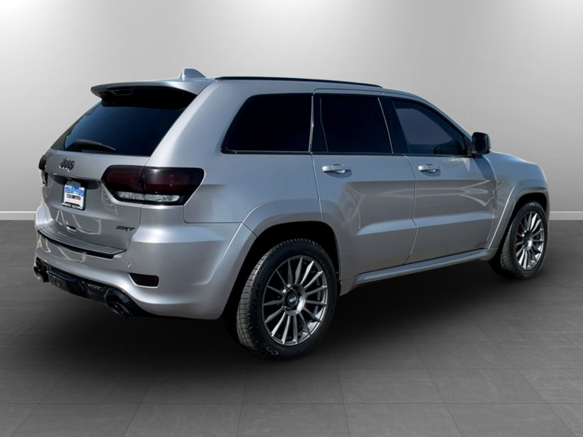 Used 2015 Jeep Grand Cherokee SRT w/ Luxury Group II AWD/4WD image 7