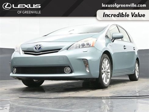 Used 2014 Toyota Prius V Five image 9