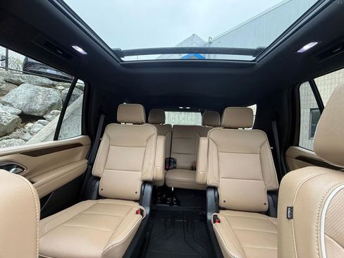 Used 2023 Chevrolet Tahoe Premier AWD/4WD image 21