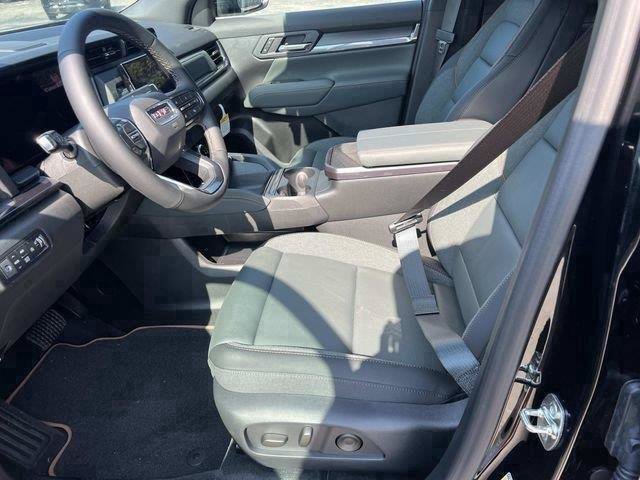 New 2027 GMC Terrain AT4 w/ Convenience Package III AWD/4WD image 18