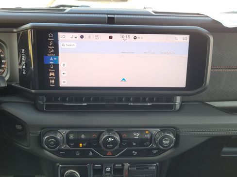 New 2025 Jeep Wrangler Unlimited Rubicon w/ Technology Group image 14