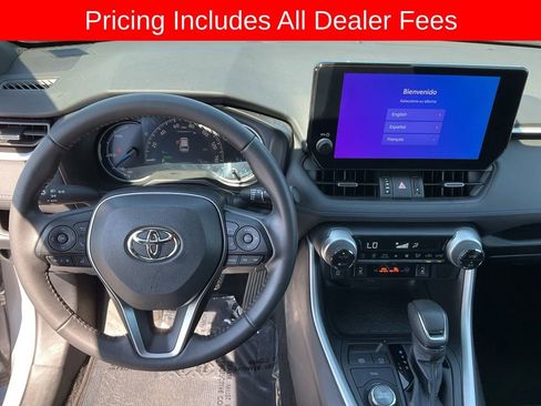 Used 2023 Toyota RAV4 XSE AWD/4WD image 6