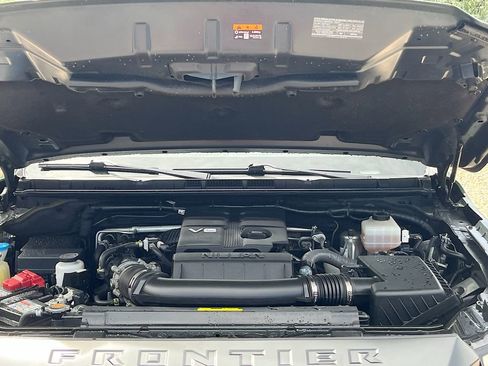 Used 2022 Nissan Frontier PRO-4X w/ Pro-4X Premium Package AWD/4WD image 31