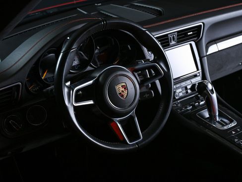 Used 2016 Porsche 911 GT3 RS image 3