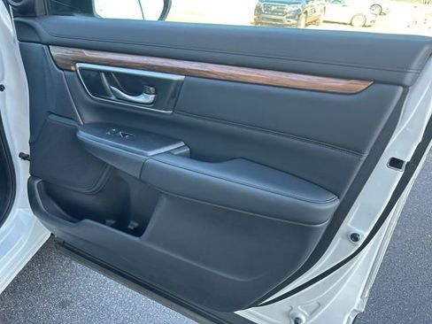 Used 2022 Honda CR-V Touring image 40