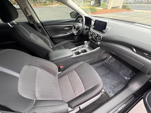 Used 2025 Nissan Sentra SV FWD image 12