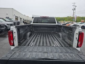 Used 2022 GMC Sierra 2500 SLT w/ SLT Premium Package AWD/4WD video 5