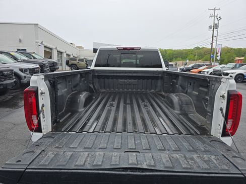 Used 2022 GMC Sierra 2500 SLT w/ SLT Premium Package AWD/4WD image 5