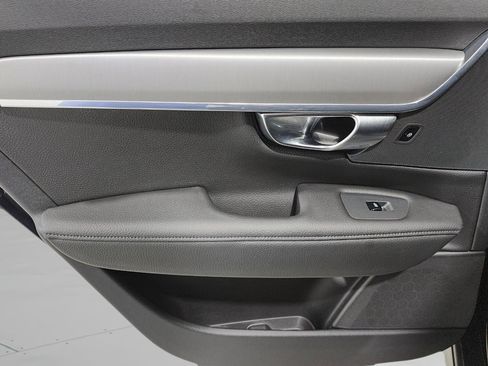 Used 2018 Volvo V90 T5 Cross Country w/ Convenience Package image 29