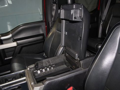 Used 2017 Ford F150 Lariat w/ Equipment Group 502A Luxury image 20