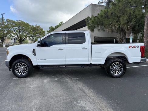 Used 2019 Ford F250 XLT w/ XLT Premium Package image 4