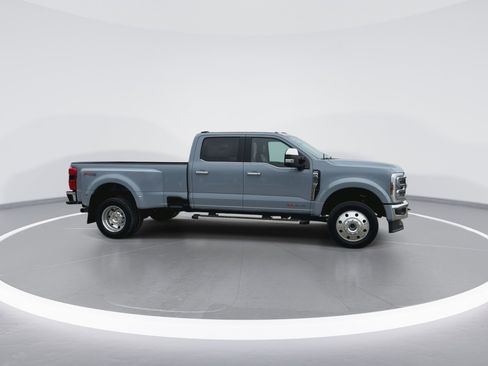 New 2026 Ford F450 Lariat w/ Chrome Package image 9
