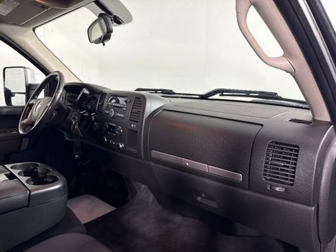 Used 2012 Chevrolet Silverado 2500 LT w/ Interior Plus Package AWD/4WD image 31