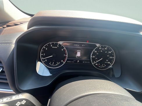 Used 2023 Nissan Rogue S AWD/4WD image 12