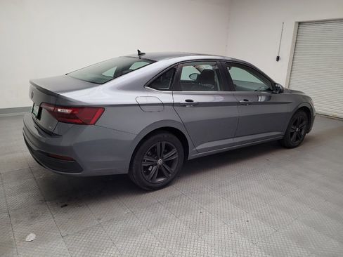 Used 2023 Volkswagen Jetta SE image 10