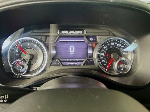 Used 2022 RAM 1500 Laramie AWD/4WD image 14