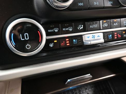 Used 2024 Ford Expedition Max Limited RWD image 27