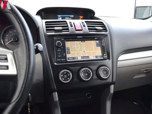 Used 2015 Subaru Forester 2.5i Premium AWD/4WD image 23