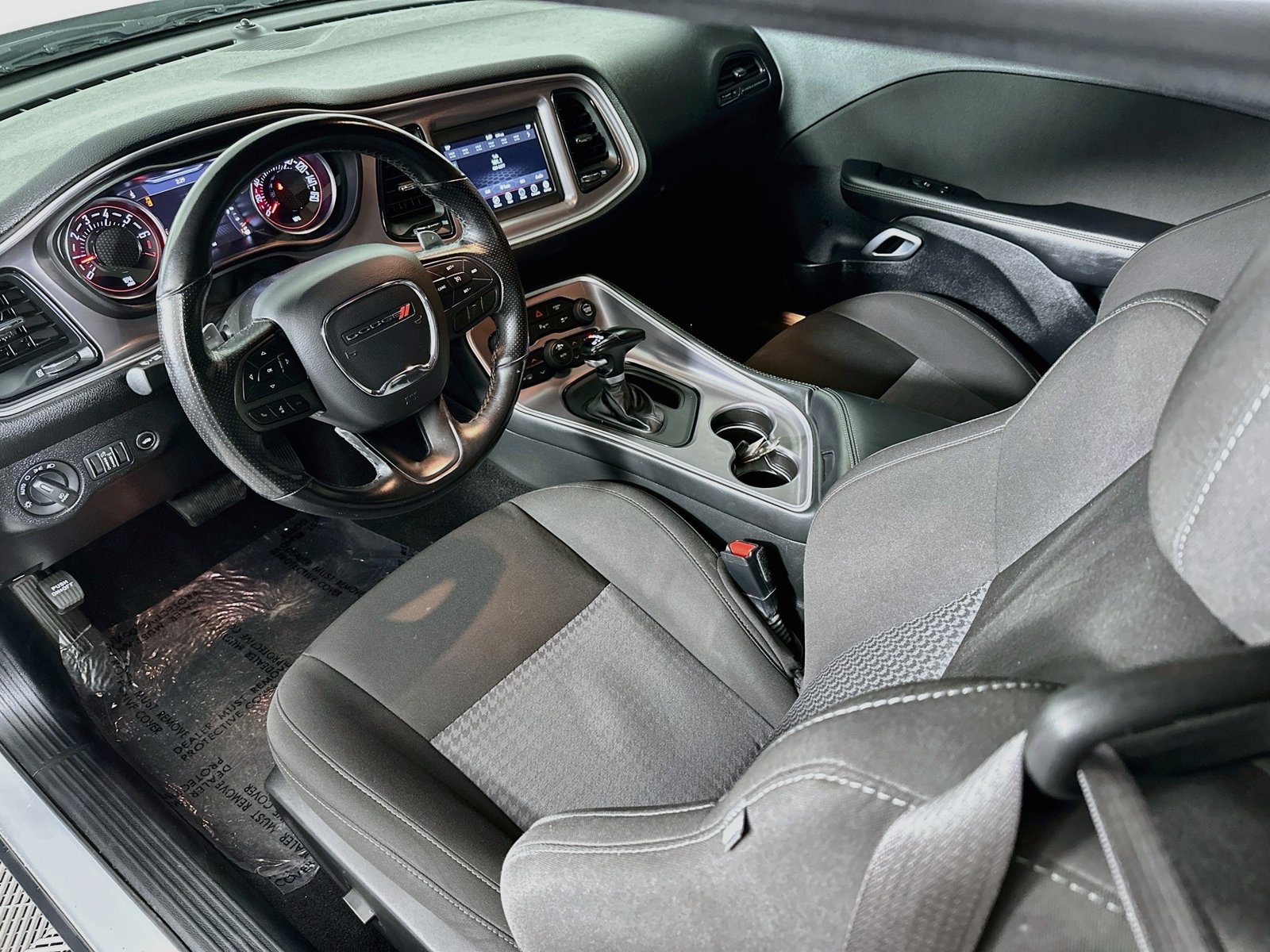 Used 2022 Dodge Challenger GT RWD image 21