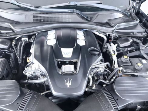 Used 2018 Maserati Ghibli RWD image 45