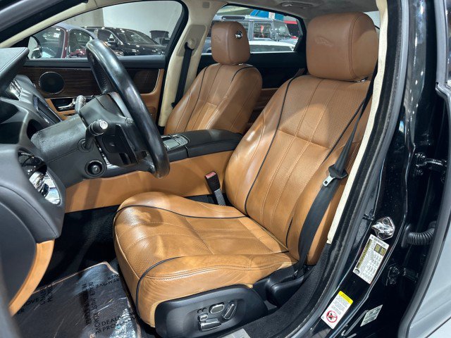 Used 2011 Jaguar XJ L RWD image 5