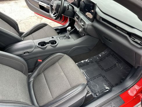 Used 2024 Ford Mustang EcoBoost image 31