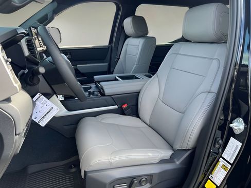 New 2026 Toyota Tundra Limited image 12