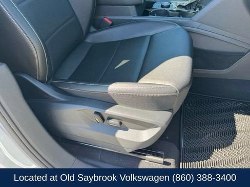 Used 2023 Volkswagen Atlas SEL AWD/4WD image 29