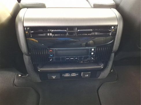 New 2026 Jeep Grand Wagoneer Limited image 14