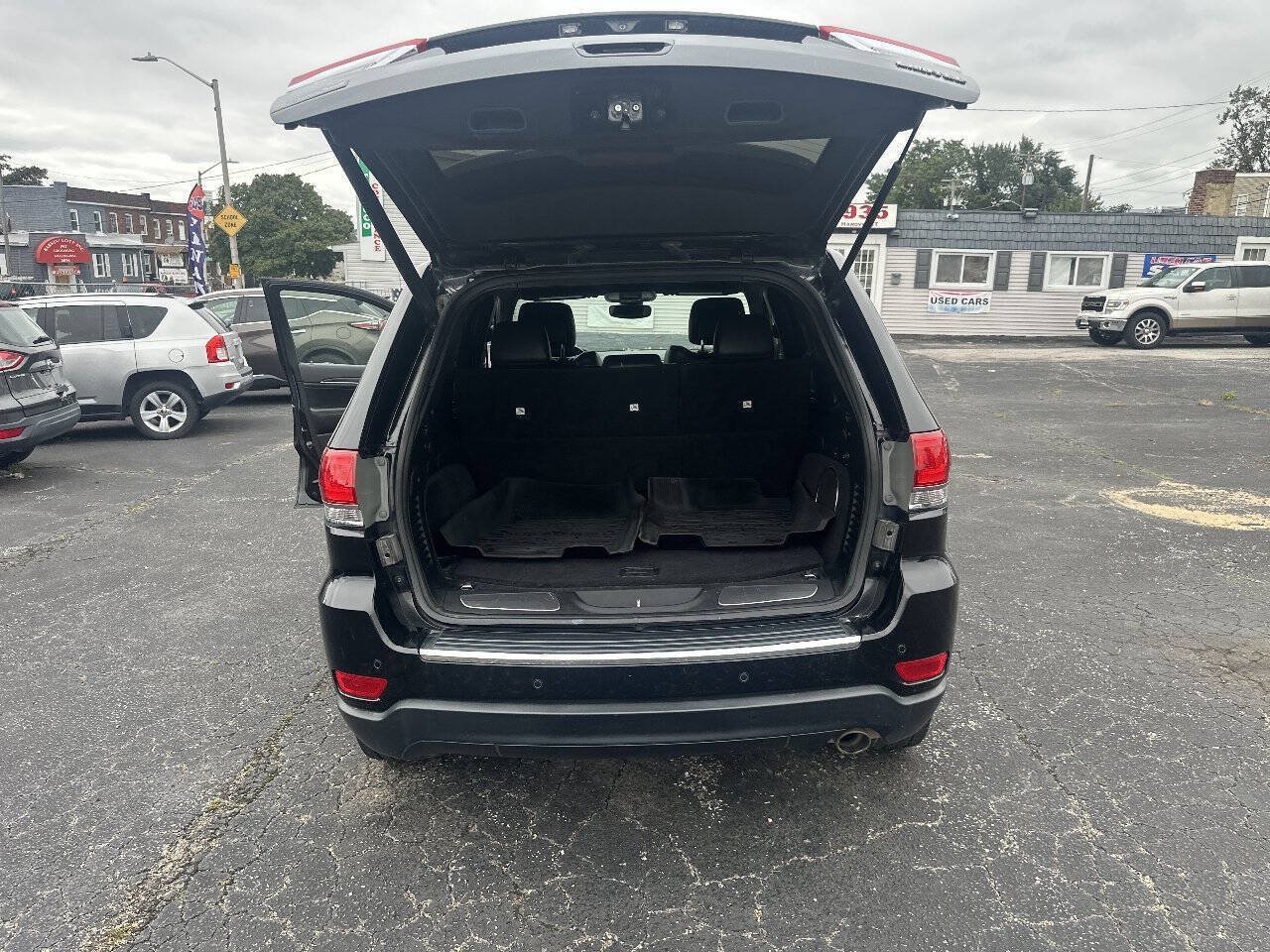 Used 2019 Jeep Grand Cherokee Limited w/ Luxury Group II RWD image 13
