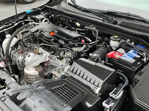 Used 2022 Honda Civic Sport image 7
