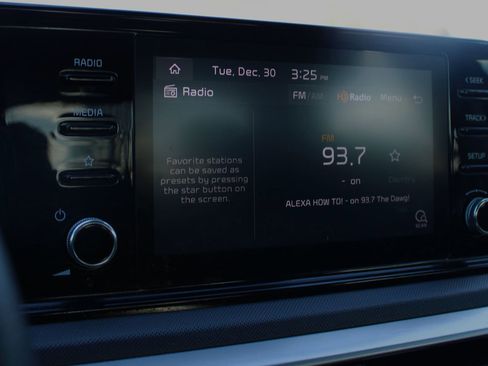 Used 2021 Kia K5 LXS image 27