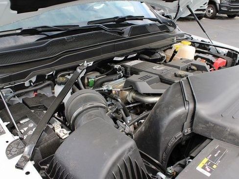 New 2024 RAM 5500 Tradesman w/ Chrome Appearance Group image 26