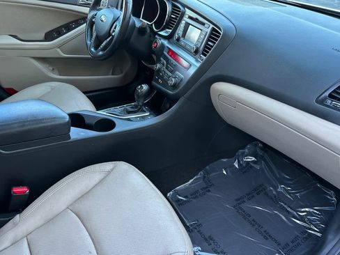 Used 2013 Kia Optima EX w/ Premium Pkg image 16