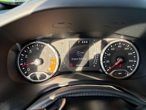 Used 2019 Jeep Renegade Sport w/ Sport Appearance Group image 18