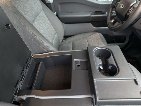 New 2026 Ford F250 XL w/ XL Chrome Package image 32