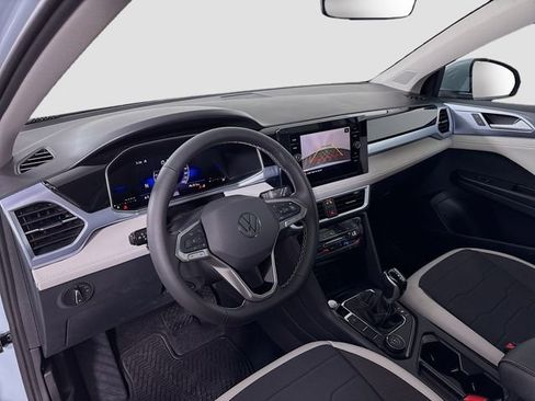 New 2026 Volkswagen Taos SE AWD/4WD image 9