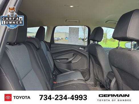 Used 2017 Ford Escape SE w/ Equipment Group 201A FWD image 16