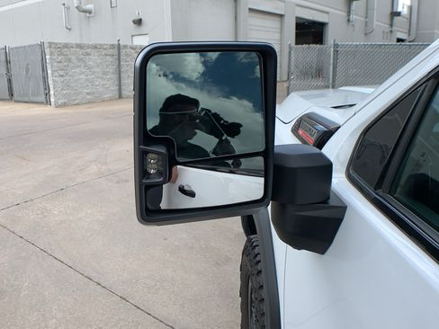 Used 2024 GMC Sierra 2500 AT4X w/ AT4X AEV Edition AWD/4WD image 10