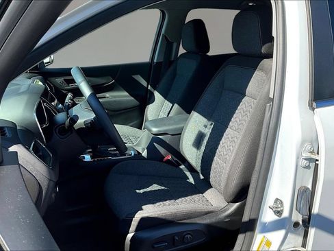 Used 2024 Chevrolet Equinox LT AWD/4WD image 18