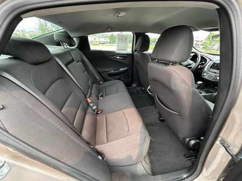 Used 2024 Chevrolet Malibu LT FWD image 30