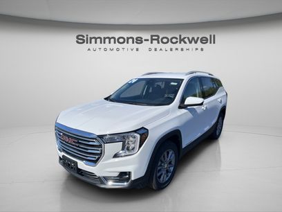 Used 2024 GMC Terrain SLT