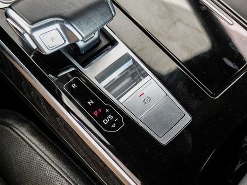Used 2022 Audi A8 L 3.0T w/ Executive Package AWD/4WD image 33