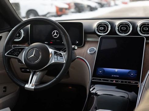 Used 2023 Mercedes-Benz C 300 4MATIC Sedan image 16