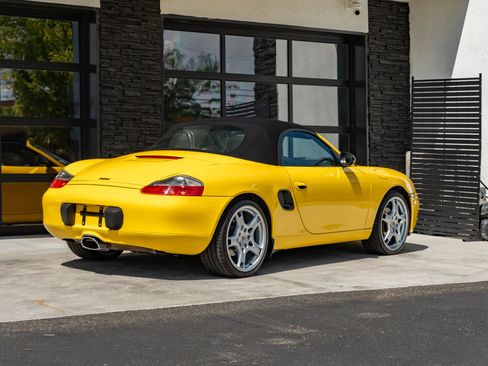 Used 1998 Porsche Boxster RWD image 10