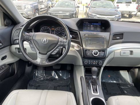 Used 2022 Acura ILX w/ Premium Package FWD image 10
