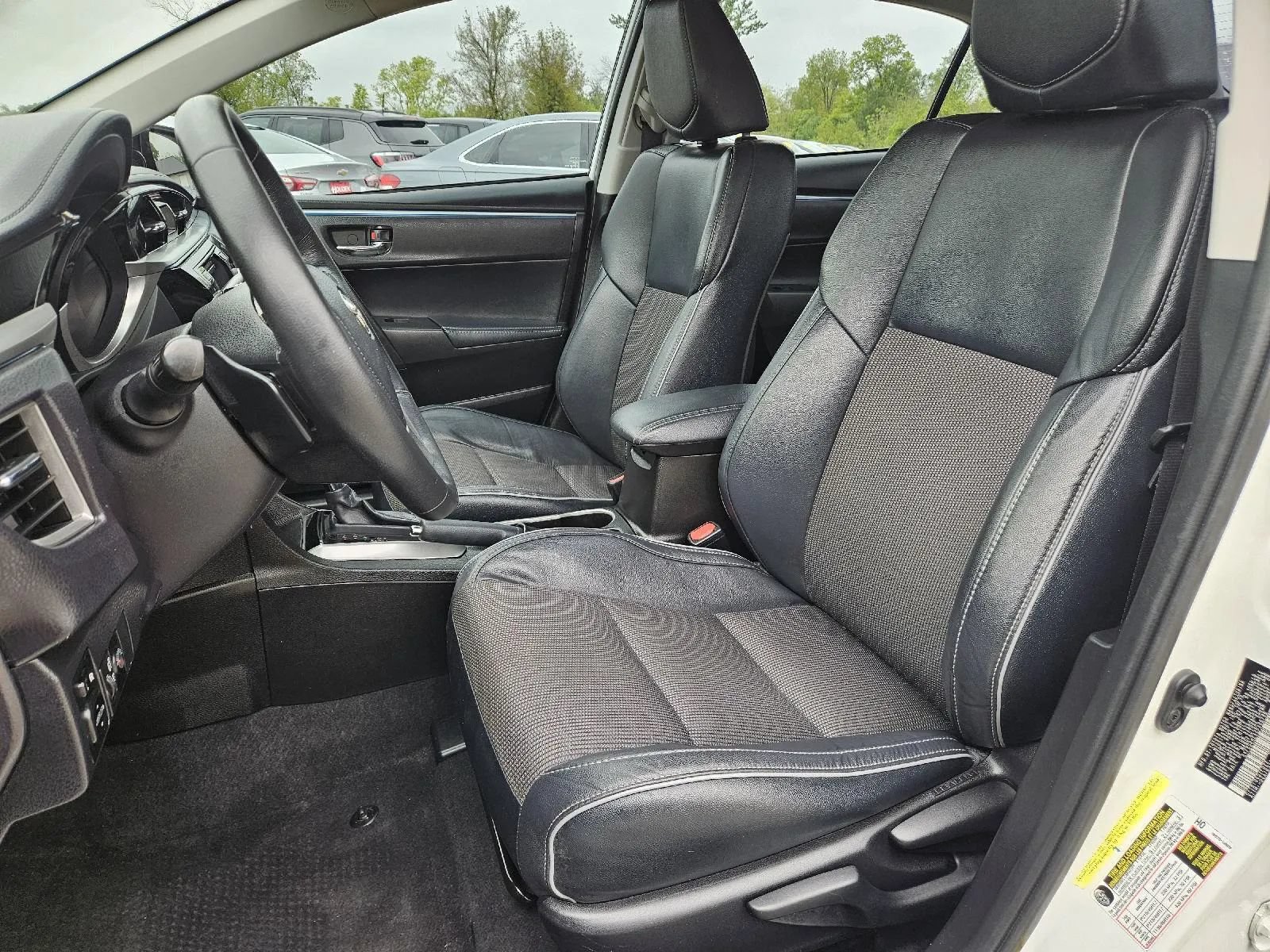 Used 2016 Toyota Corolla S FWD image 13